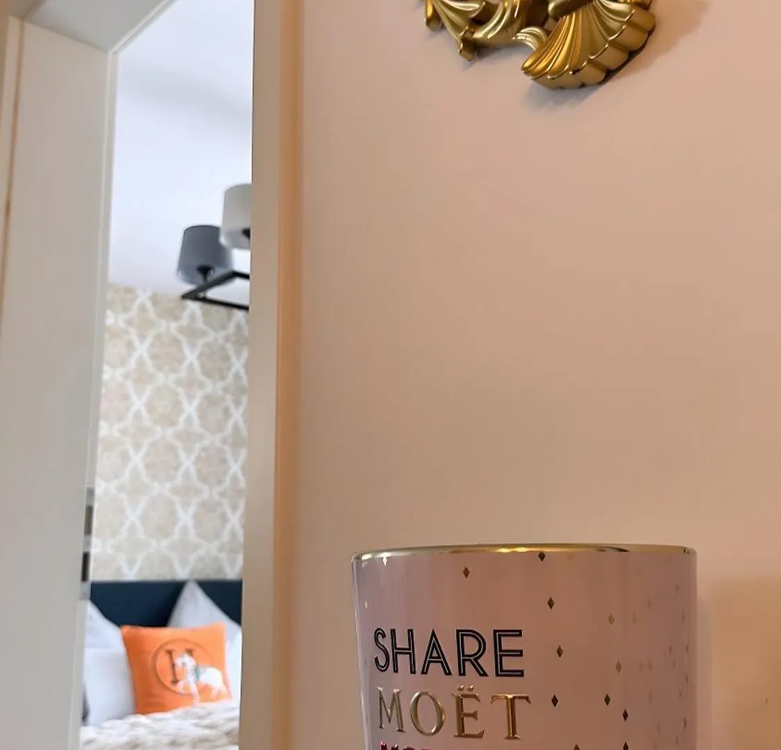 Deluxe Apartement Mit Terrasse Duisbourg 0*,